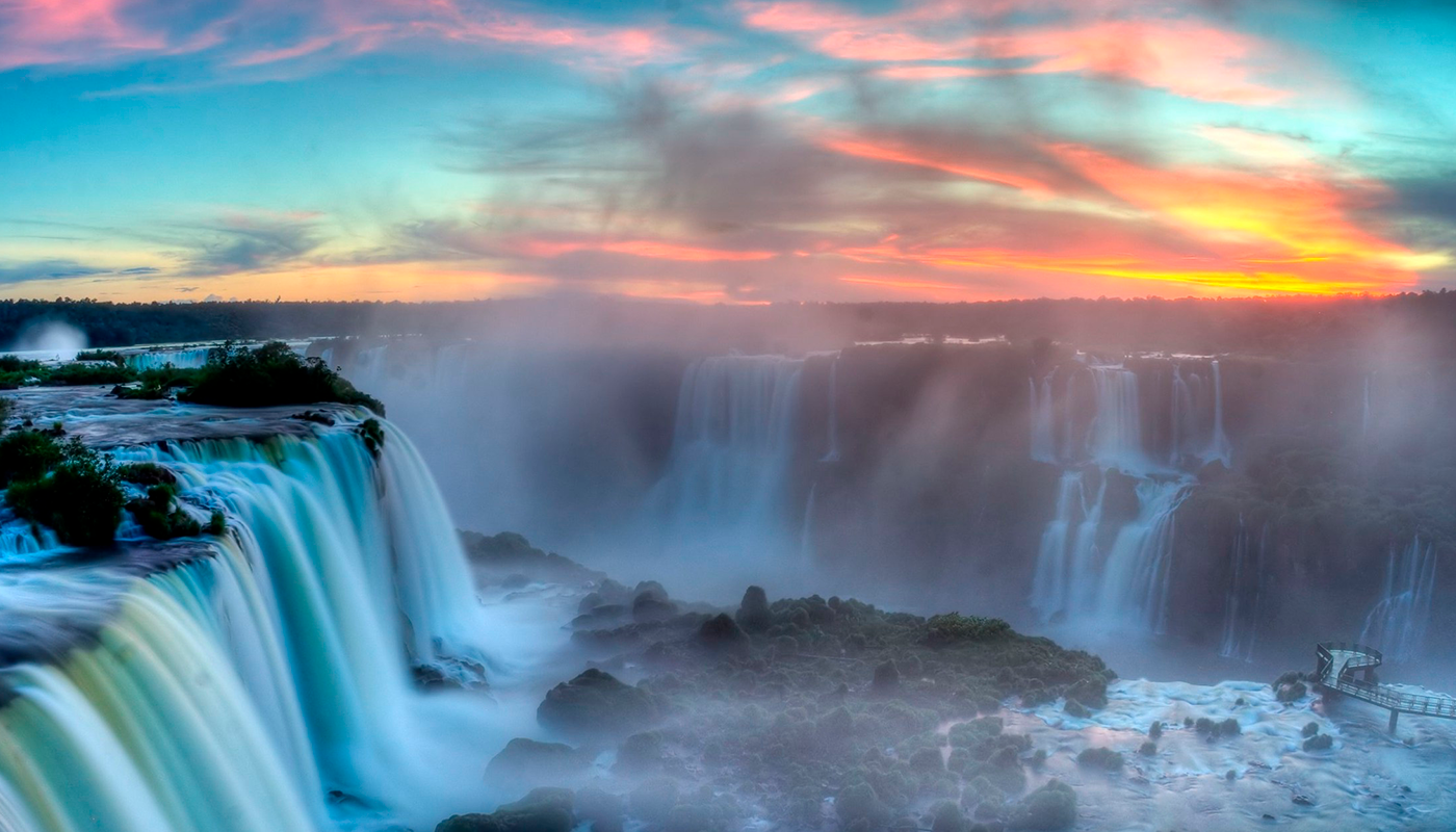 Cataratas do Iguaçu ao entardecer